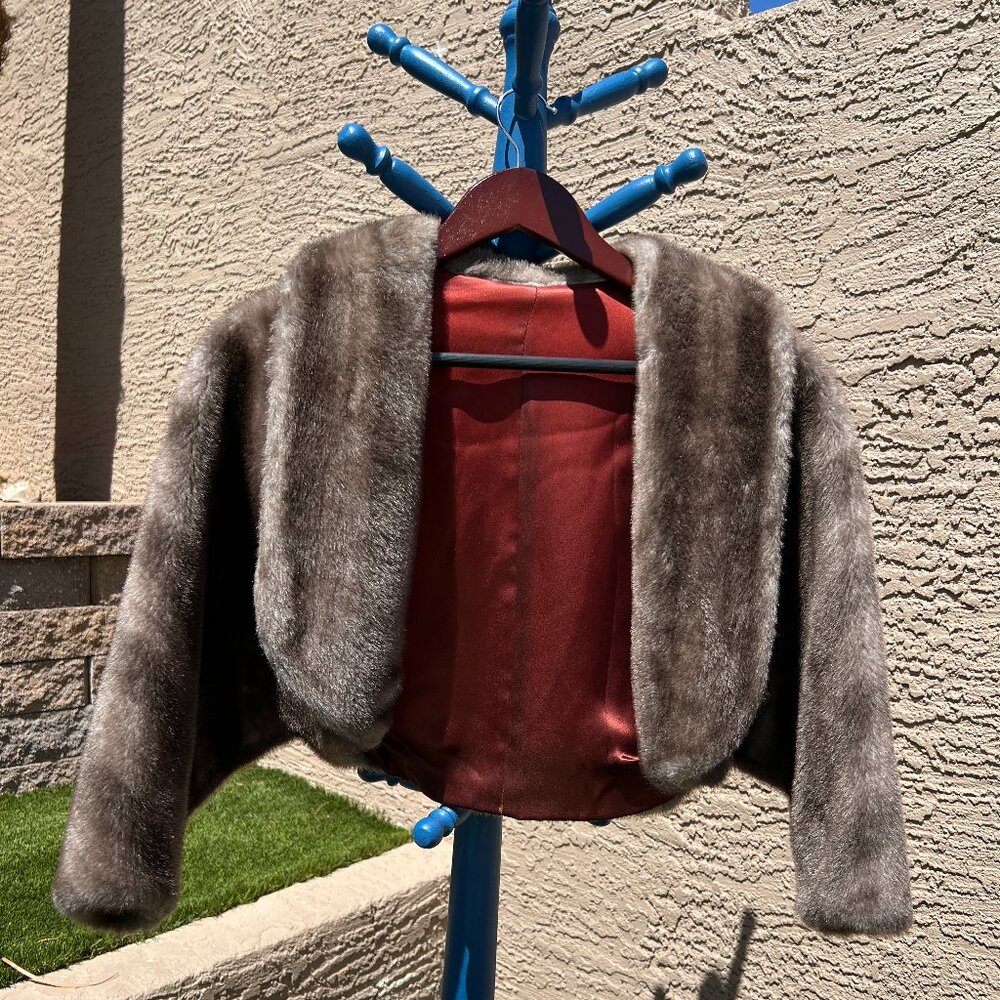 Cropped Vintage Faux Fur Jacket